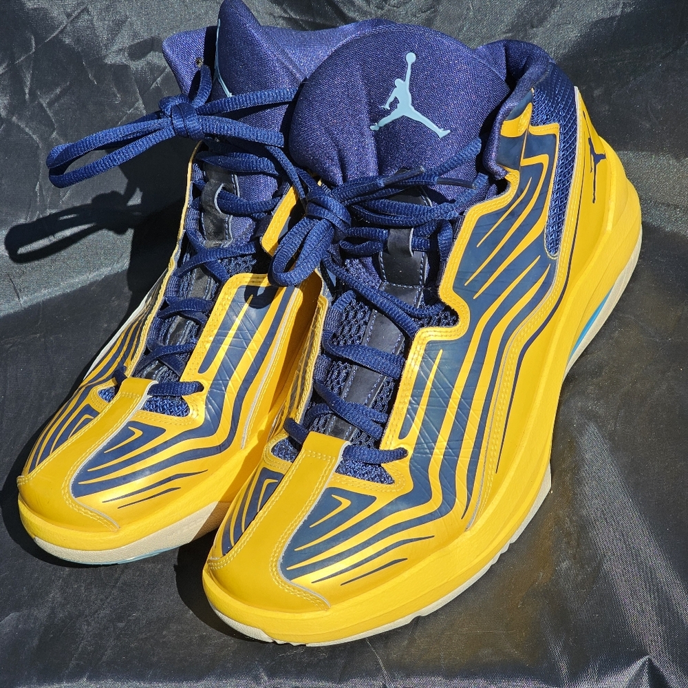 Air Jordan RARE Aero Mania Blue - Yellow 552313 403 Men's Size 11